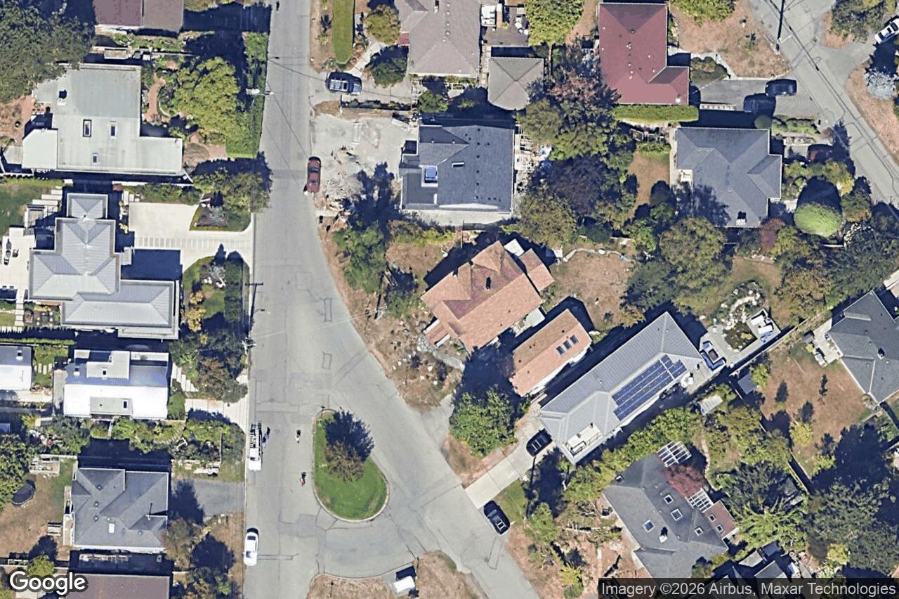 Aerial view of 2064 Quimper St, Oak Bay