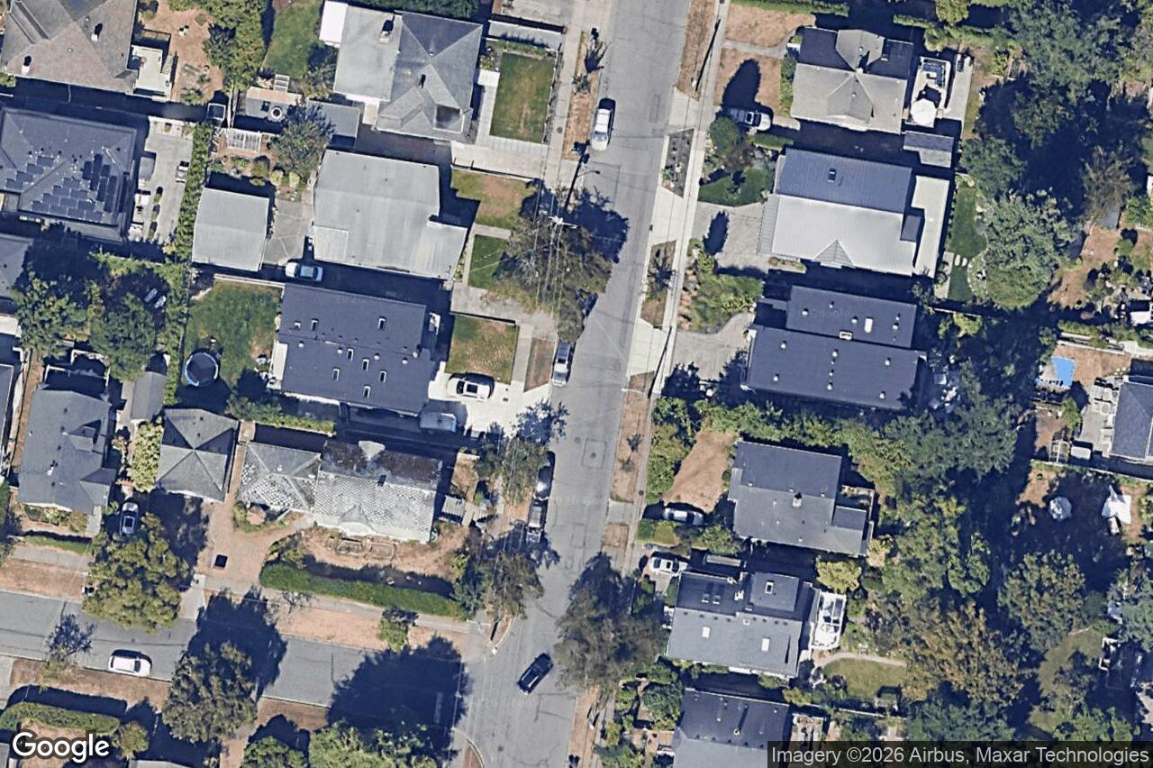 Aerial view of 111 Moss St, Victoria