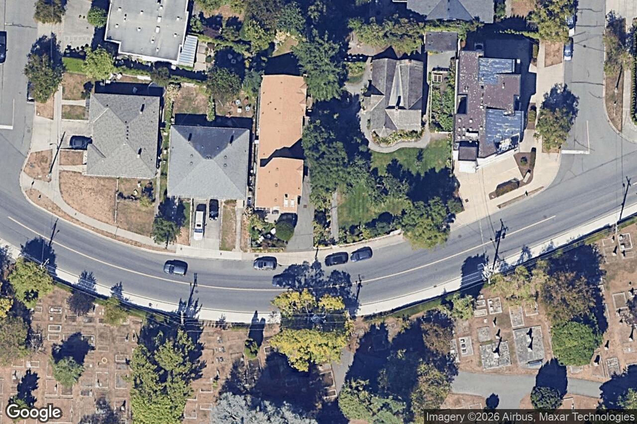 Aerial view of 401 – 1494 Fairfield Rd, Victoria
