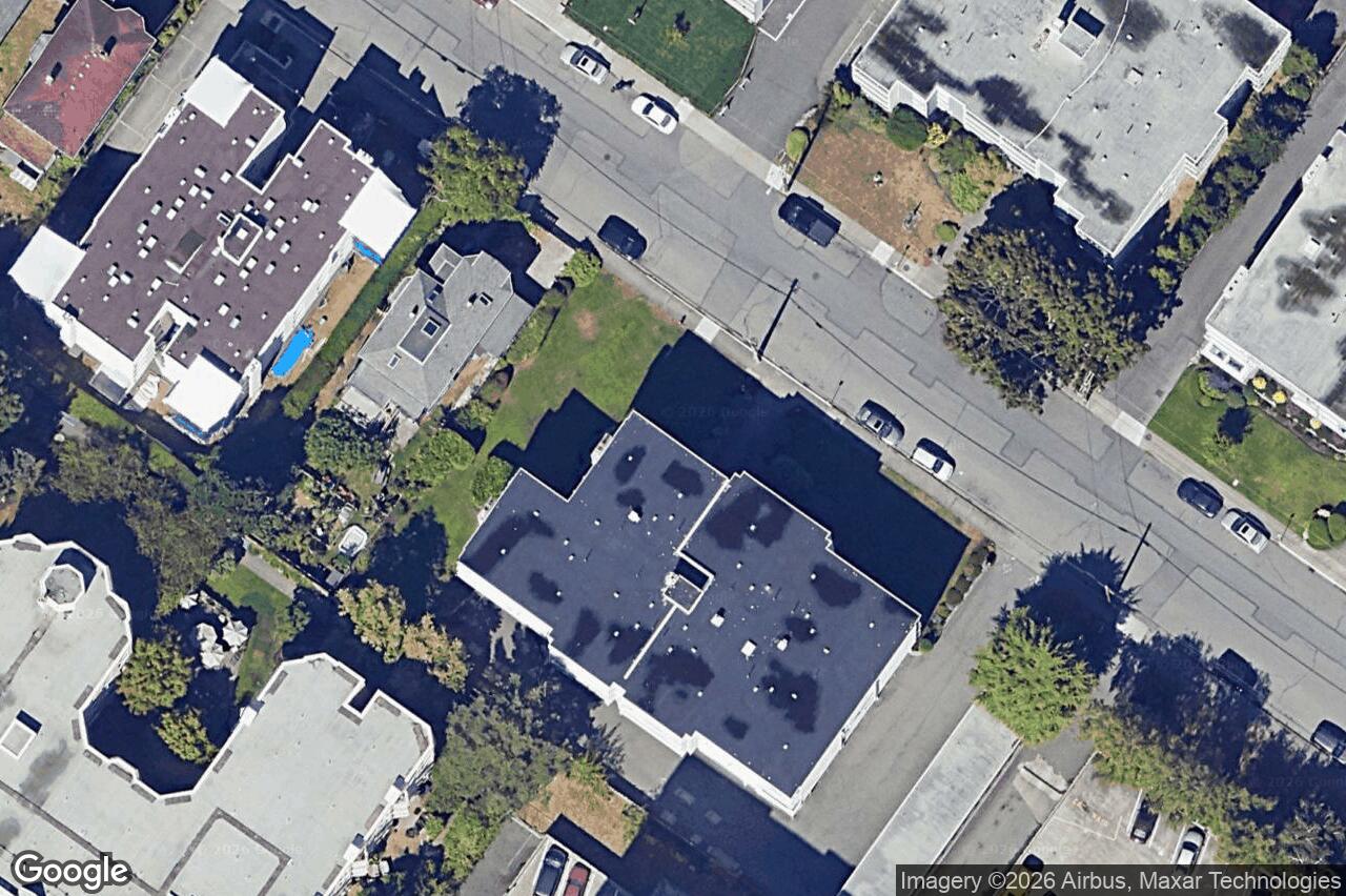 Aerial view of 203 – 545 Rithet St, Victoria