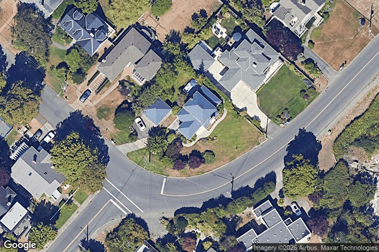 Aerial view of 218 Beach Dr, Oak Bay