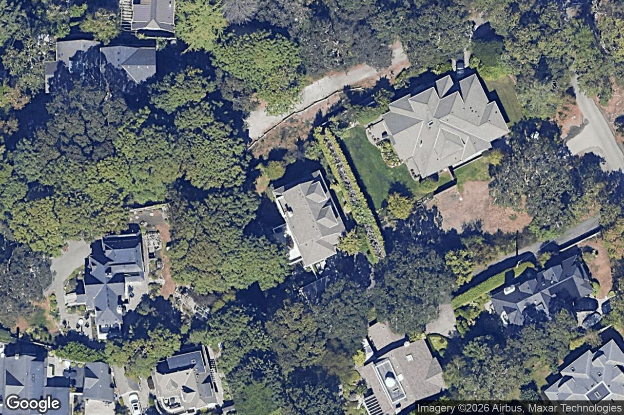 Aerial view of 590 Island Rd, Oak Bay
