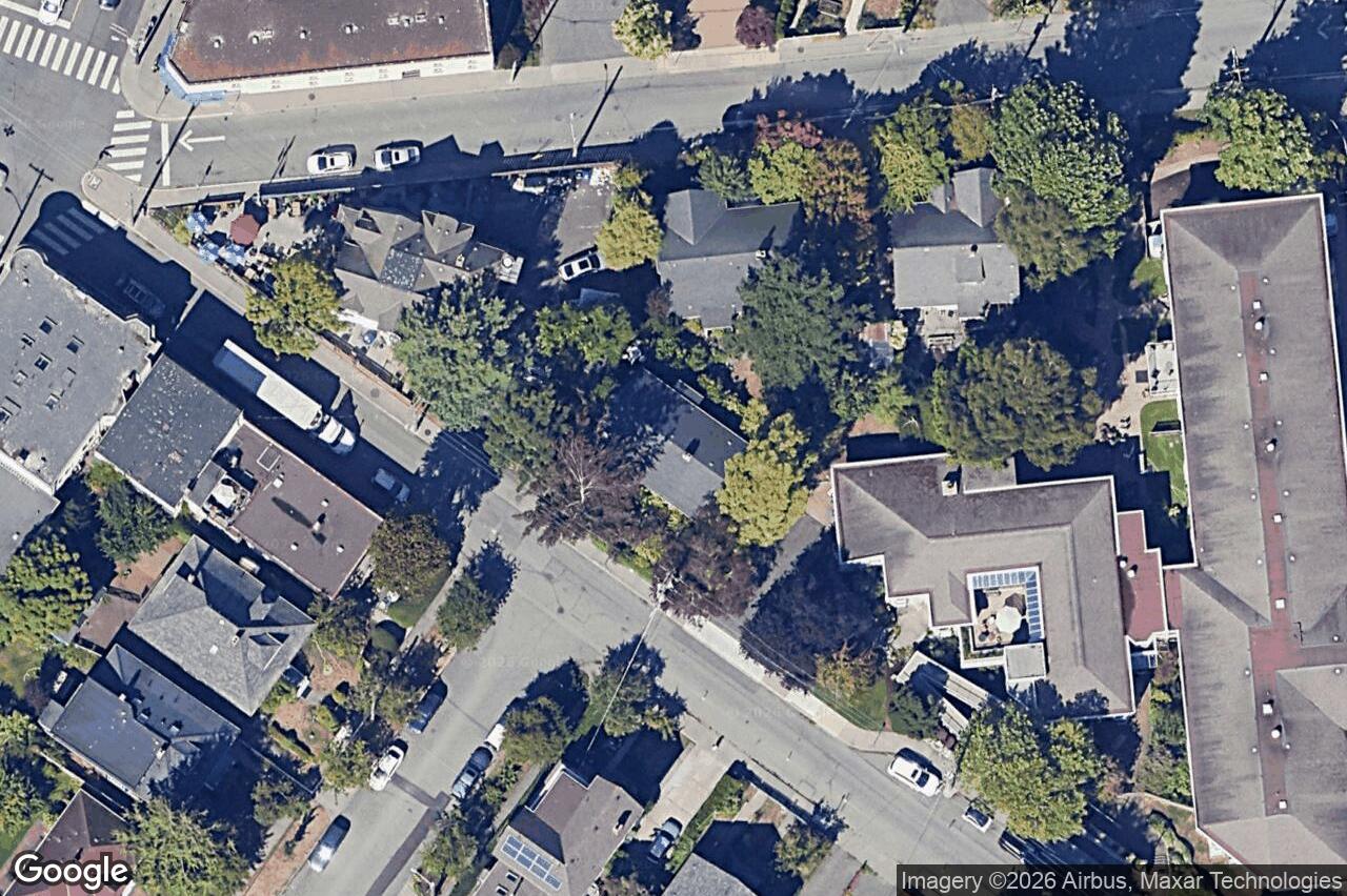 Aerial view of 516 Simcoe St, Victoria