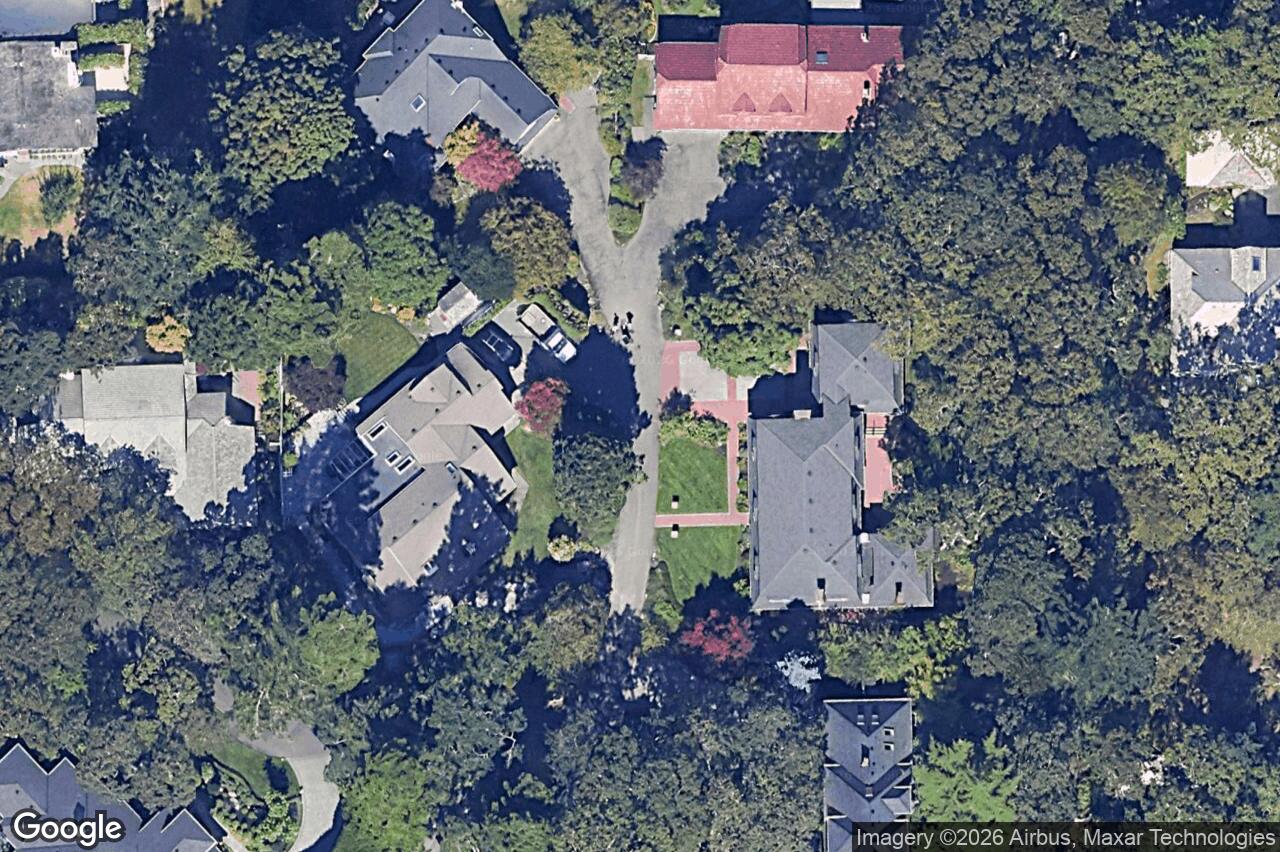 Aerial view of 611 Island Rd, Oak Bay