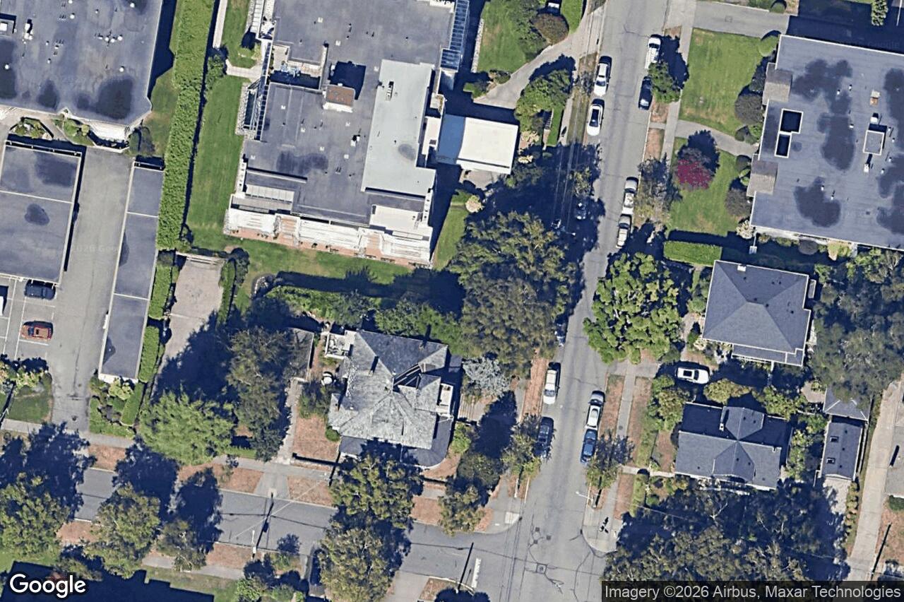 Aerial view of 403 – 420 Linden Ave, Victoria
