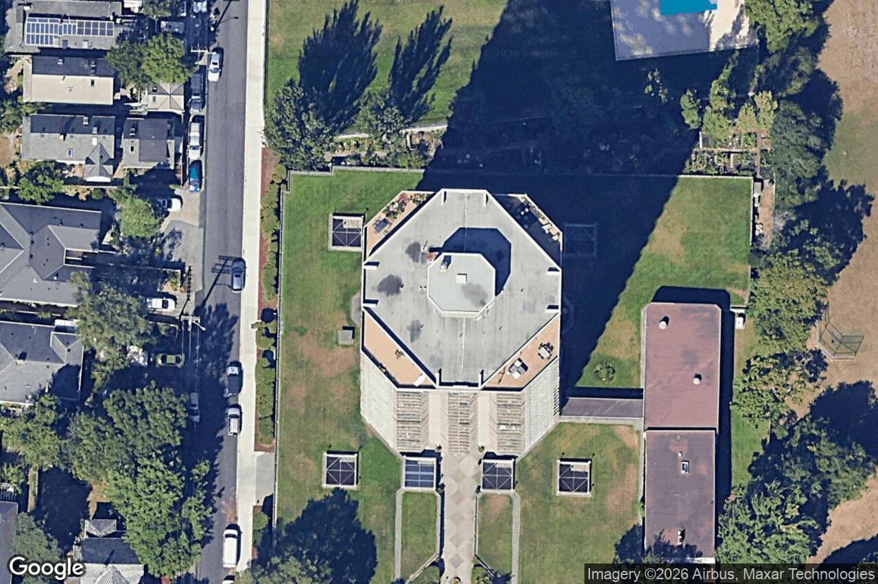 Aerial view of 910 – 620 Toronto St, Victoria