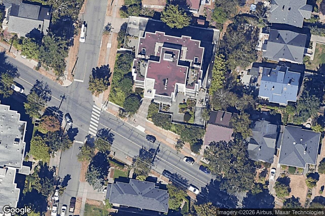 Aerial view of 401 – 1204 Fairfield Rd, Victoria