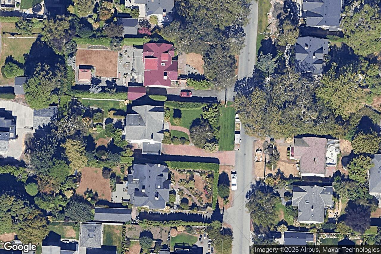 Aerial view of 750 Island Rd, Oak Bay