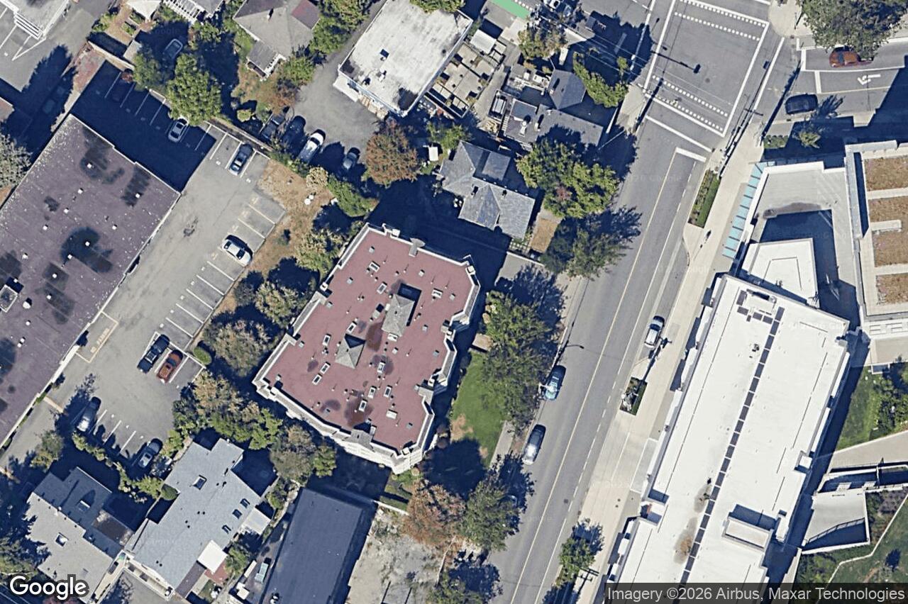 Aerial view of 202 – 320 Menzies St, Victoria