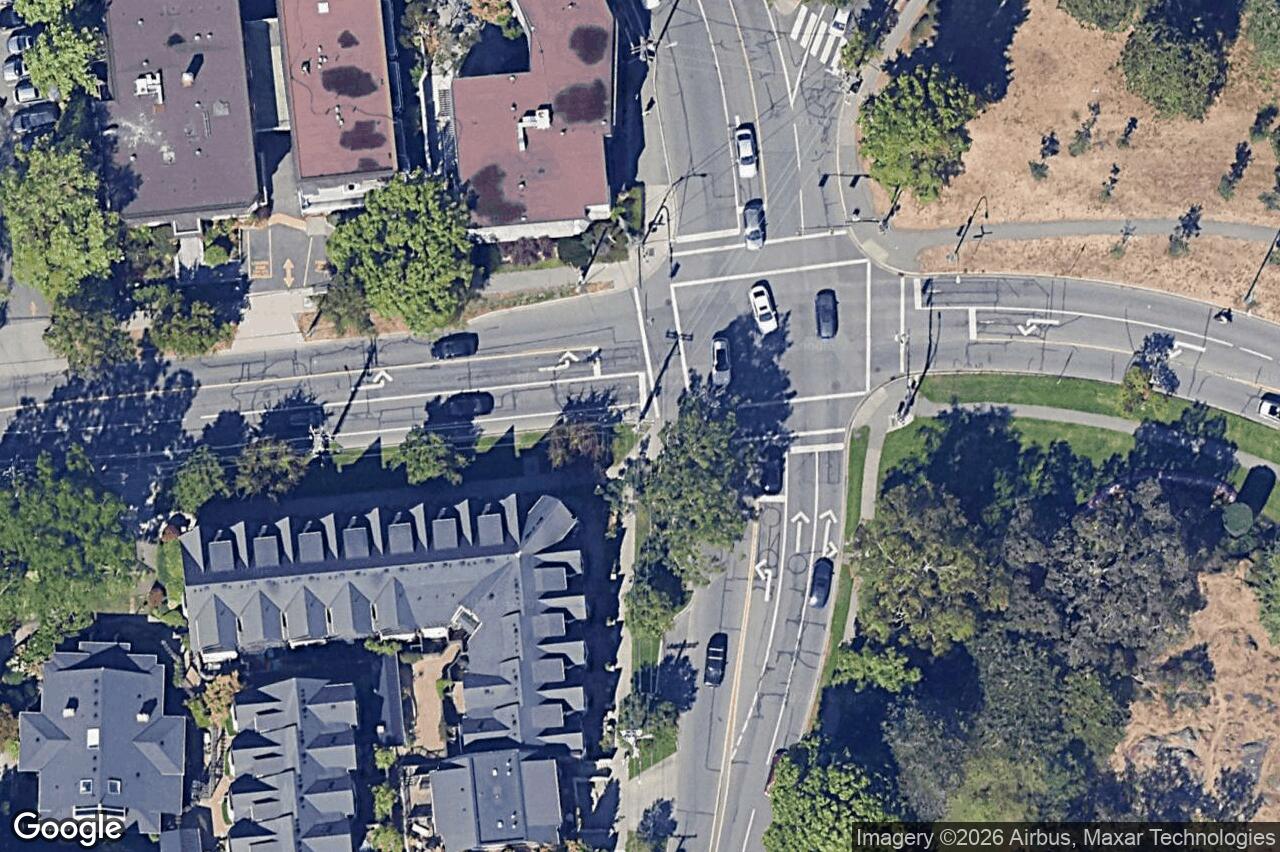 Aerial view of 15 – 675 Superior St, Victoria