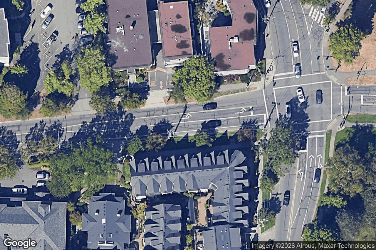 Aerial view of 17 – 675 Superior St, Victoria