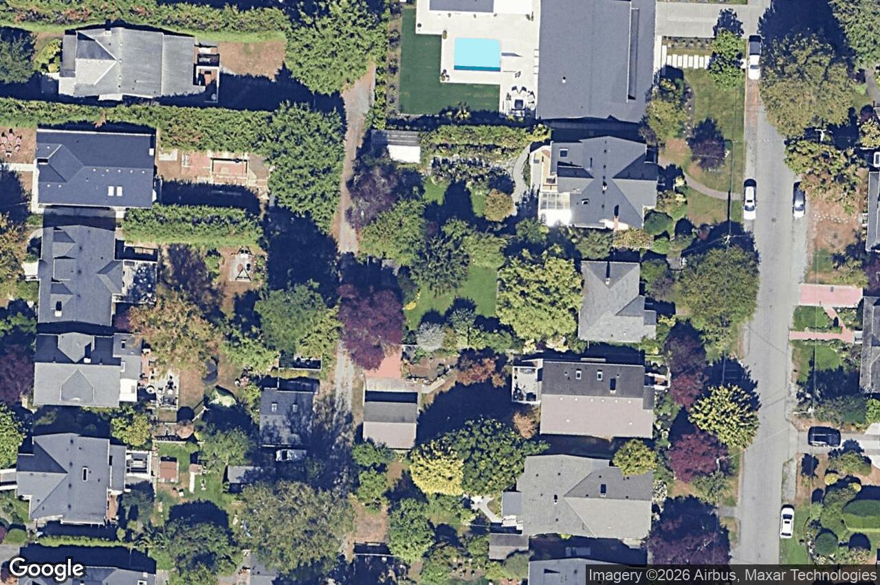 Aerial view of 2 – 920 Island Rd, Oak Bay