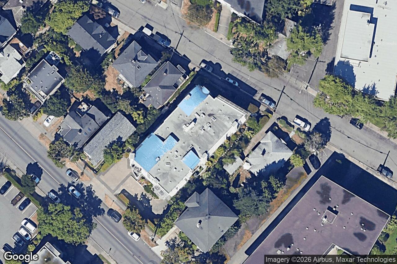 Aerial view of 102 – 936 Fairfield Rd, Victoria
