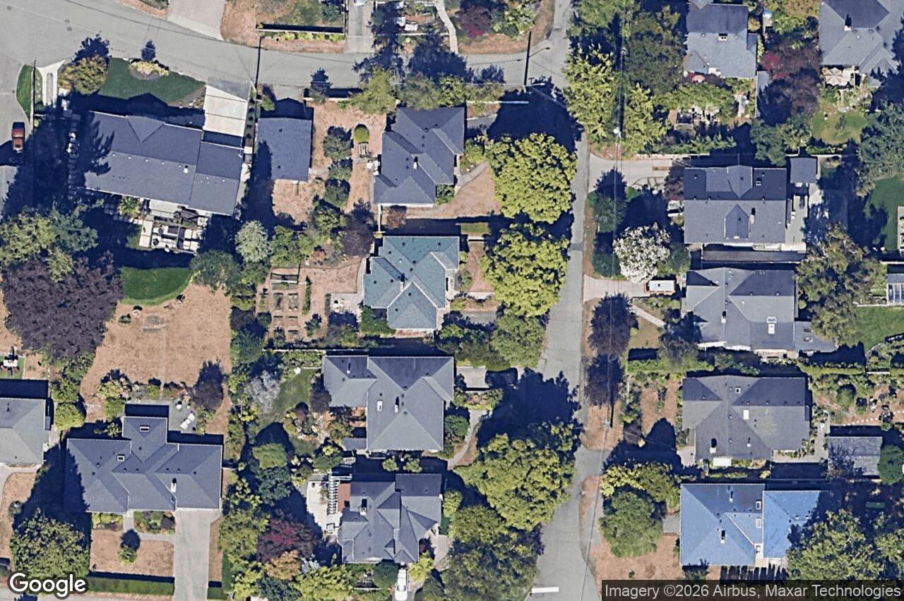 Aerial view of 1020 Falkland Rd, Oak Bay