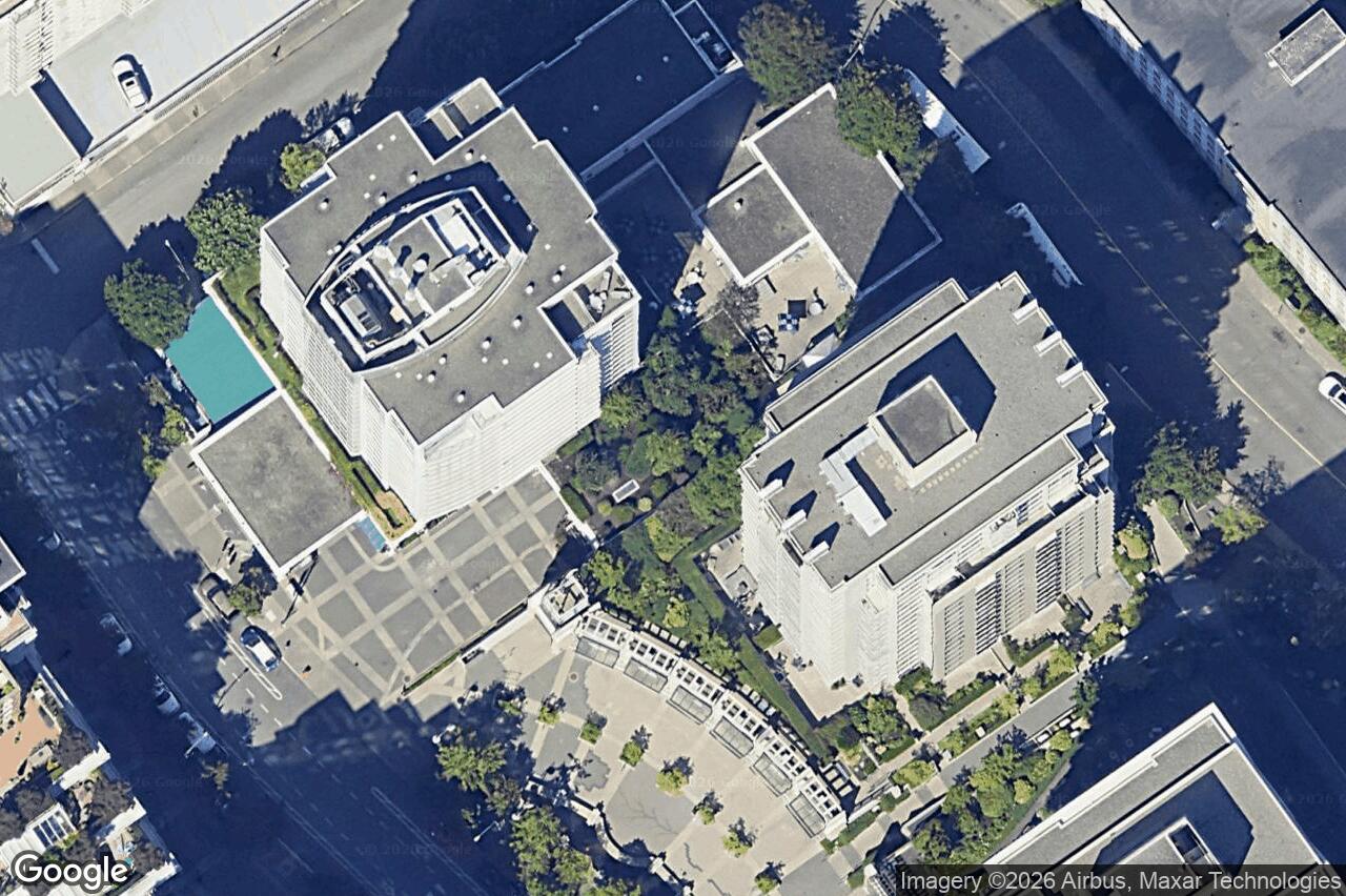 Aerial view of 110 – 751 Fairfield Rd, Victoria