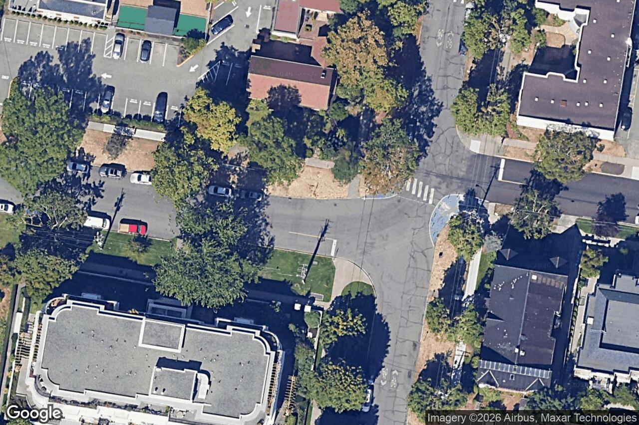 Aerial view of 214 – 999 Burdett Ave, Victoria