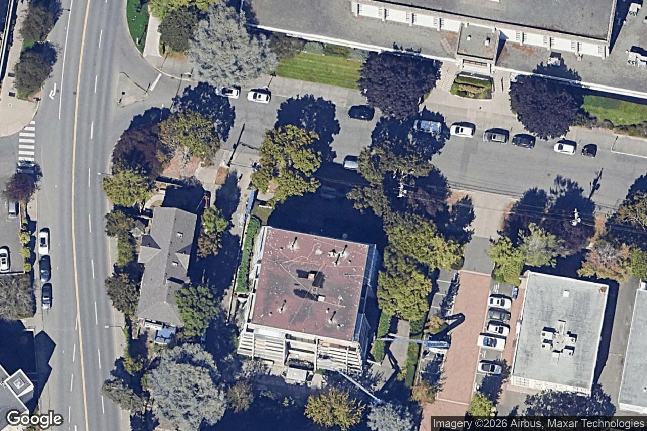 Aerial view of 101 – 821 Burdett Ave, Victoria