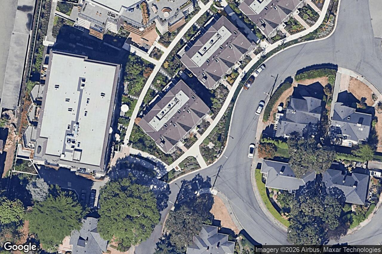 Aerial view of 1034 Pentrelew Pl, Victoria