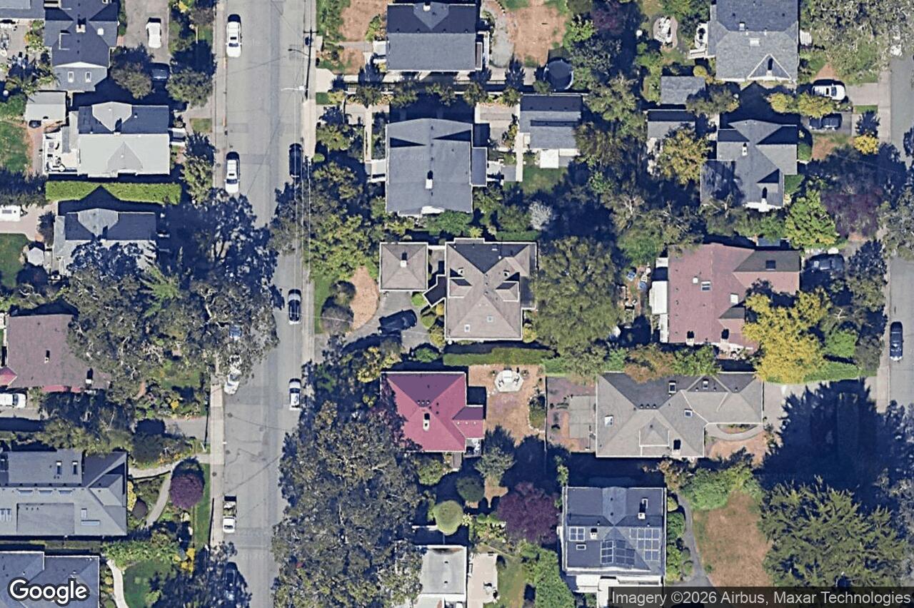 Aerial view of 1393 Monterey Ave, Oak Bay