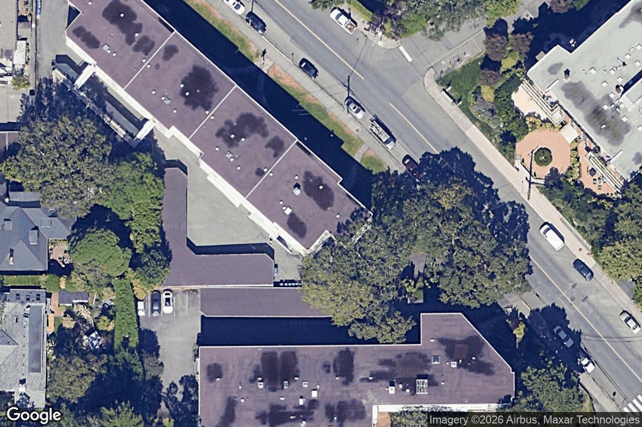 Aerial view of 102 – 1400 Newport Ave, Oak Bay
