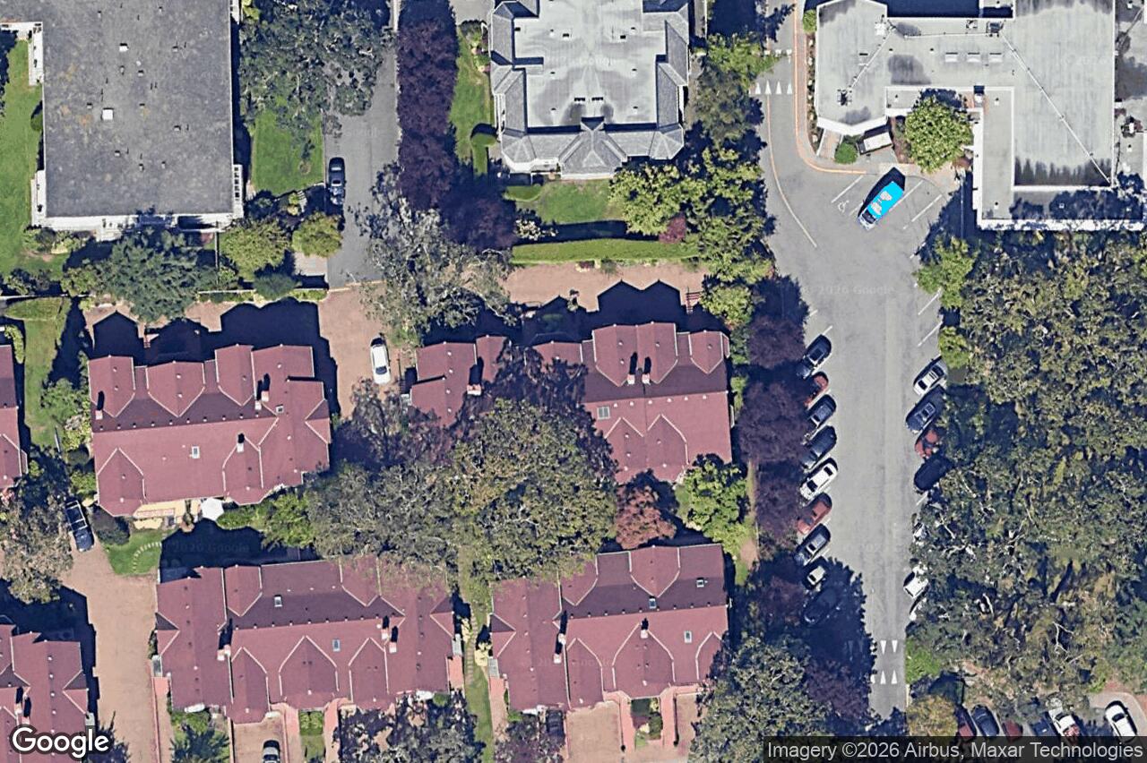 Aerial view of 1409 Yale St, Oak Bay