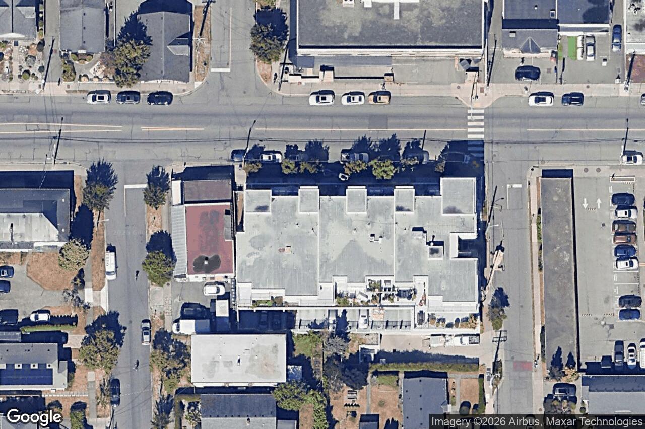 Aerial view of 102 – 1831 Oak Bay Ave, Victoria