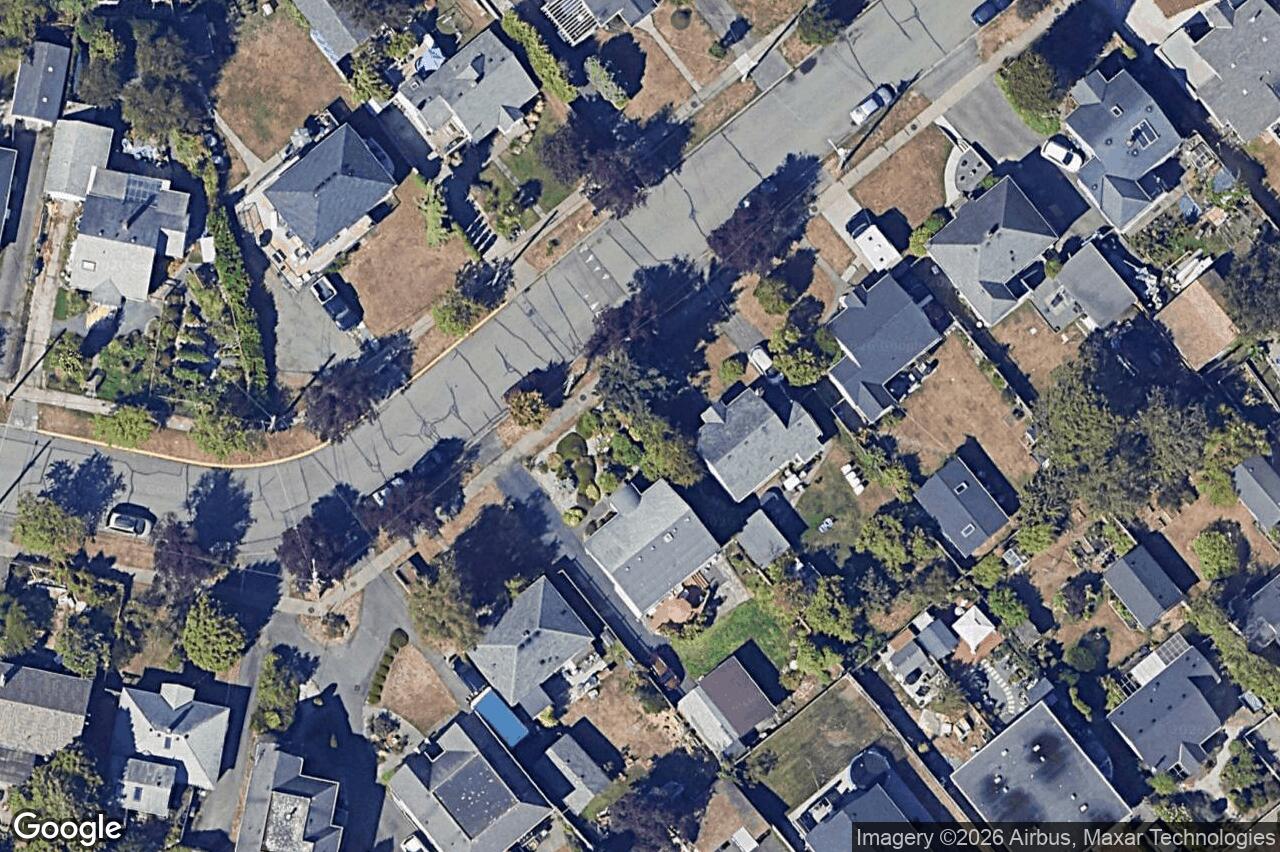Aerial view of 989 Dunsmuir Rd, Esquimalt