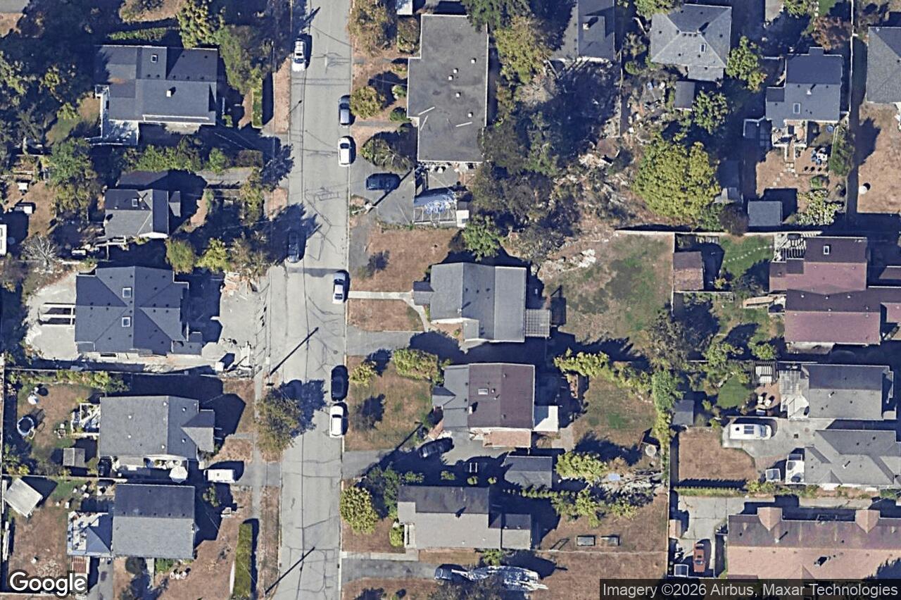 Aerial view of 489 Grafton St, Esquimalt