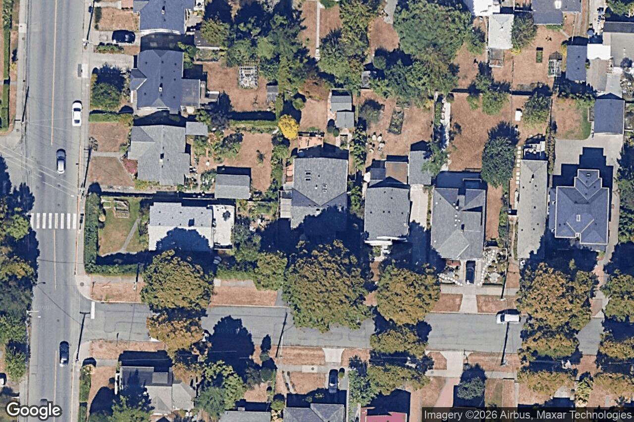 Aerial view of 2022 Byron St, Oak Bay