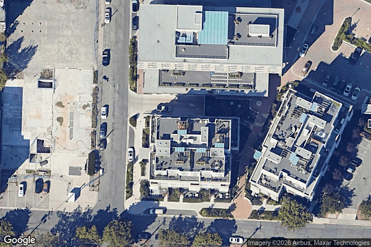Aerial view of 301 – 501 Park Pl, Esquimalt
