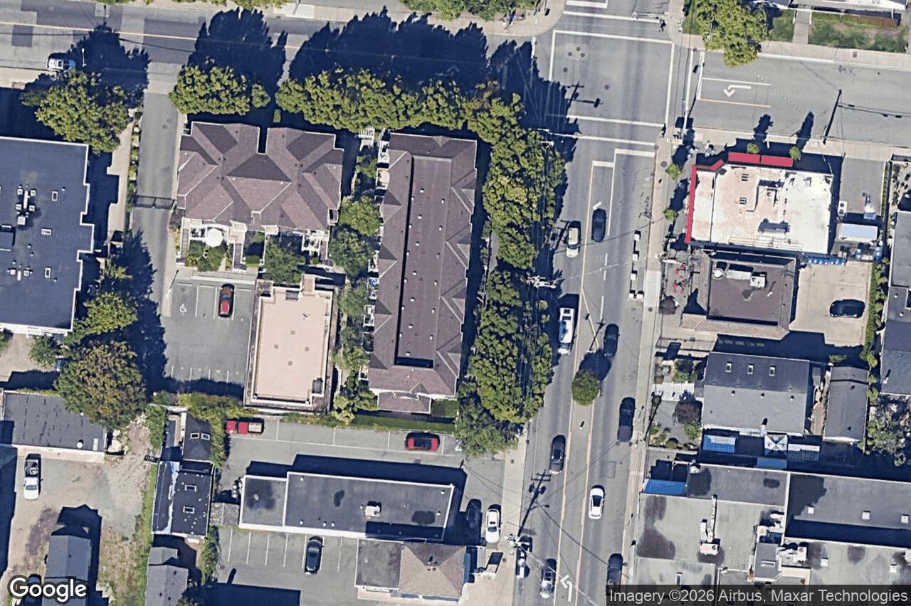 Aerial view of 3 – 1870 Cook St, Victoria