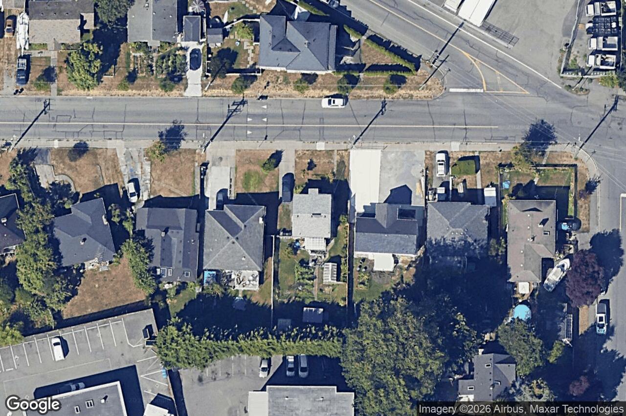 Aerial view of 815 Old Esquimalt Rd, Esquimalt