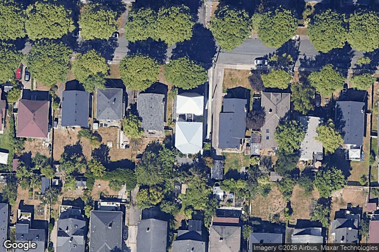 Aerial view of 1427 Walnut St, Victoria