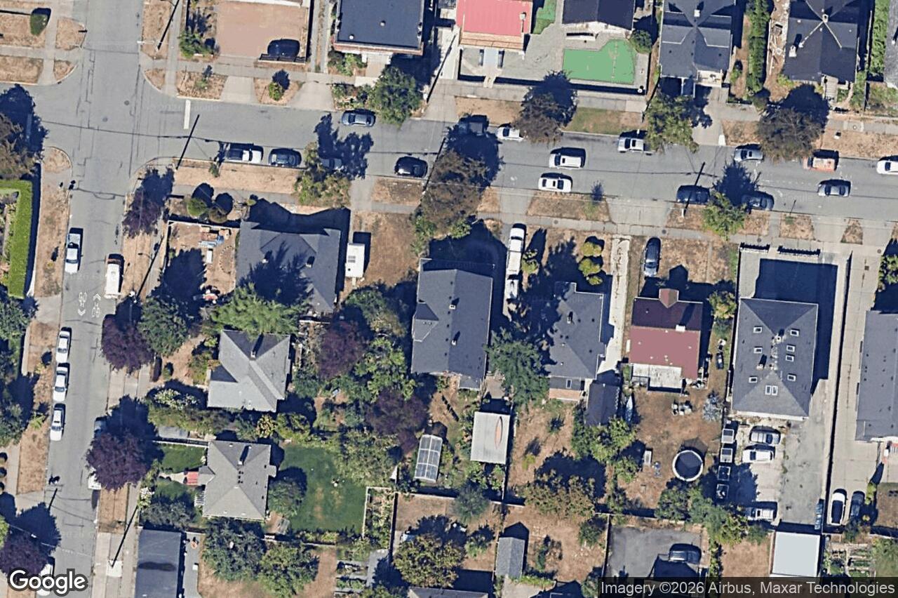 Aerial view of 1015 Empress Ave, Victoria