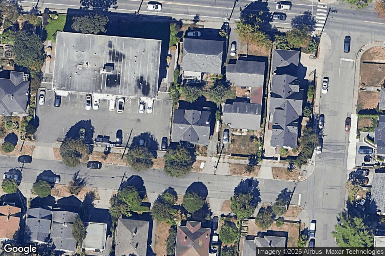 Aerial view of 1150 Empress Ave, Victoria