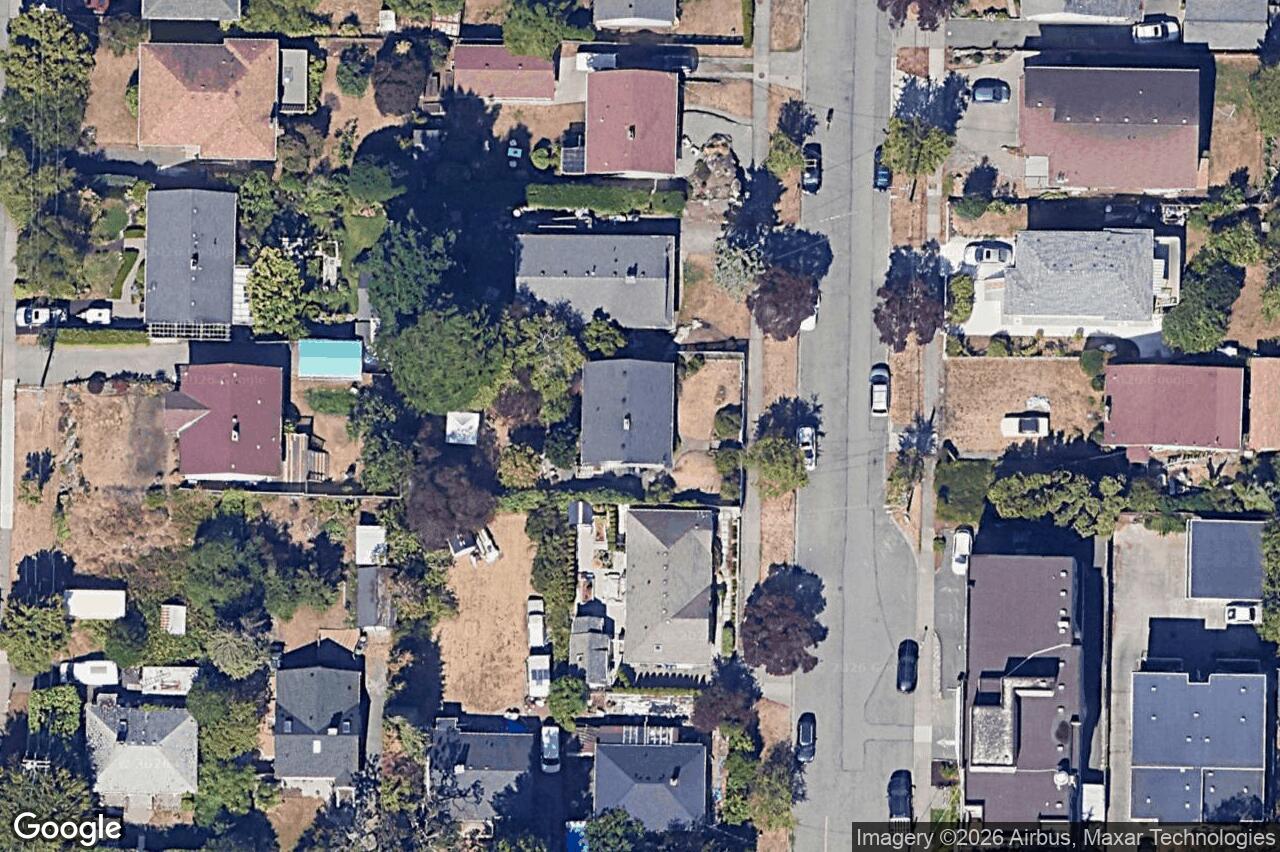 Aerial view of 2512 Shakespeare St, Victoria