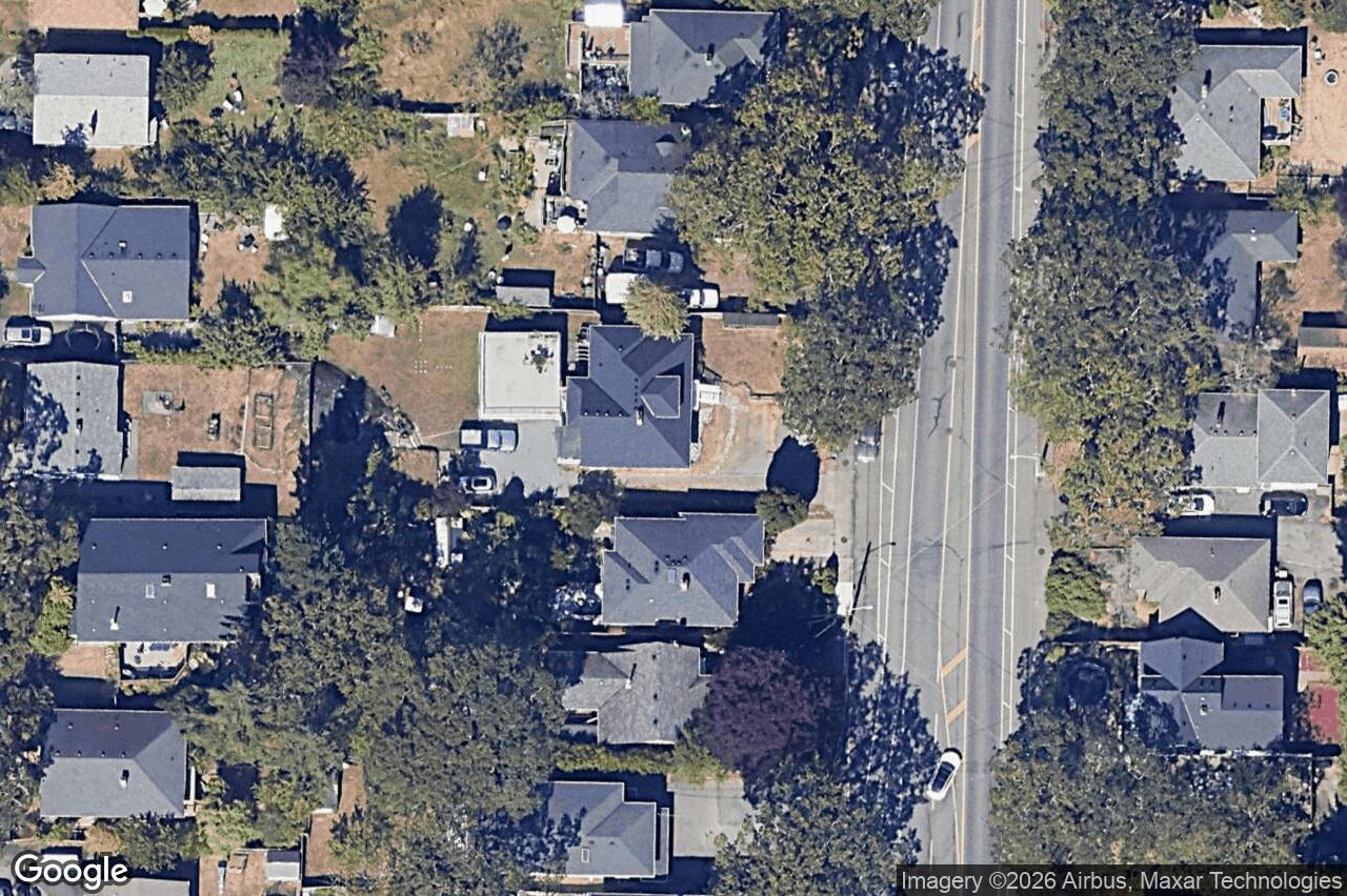 Aerial view of 7 – 2538 Shelbourne St, Victoria