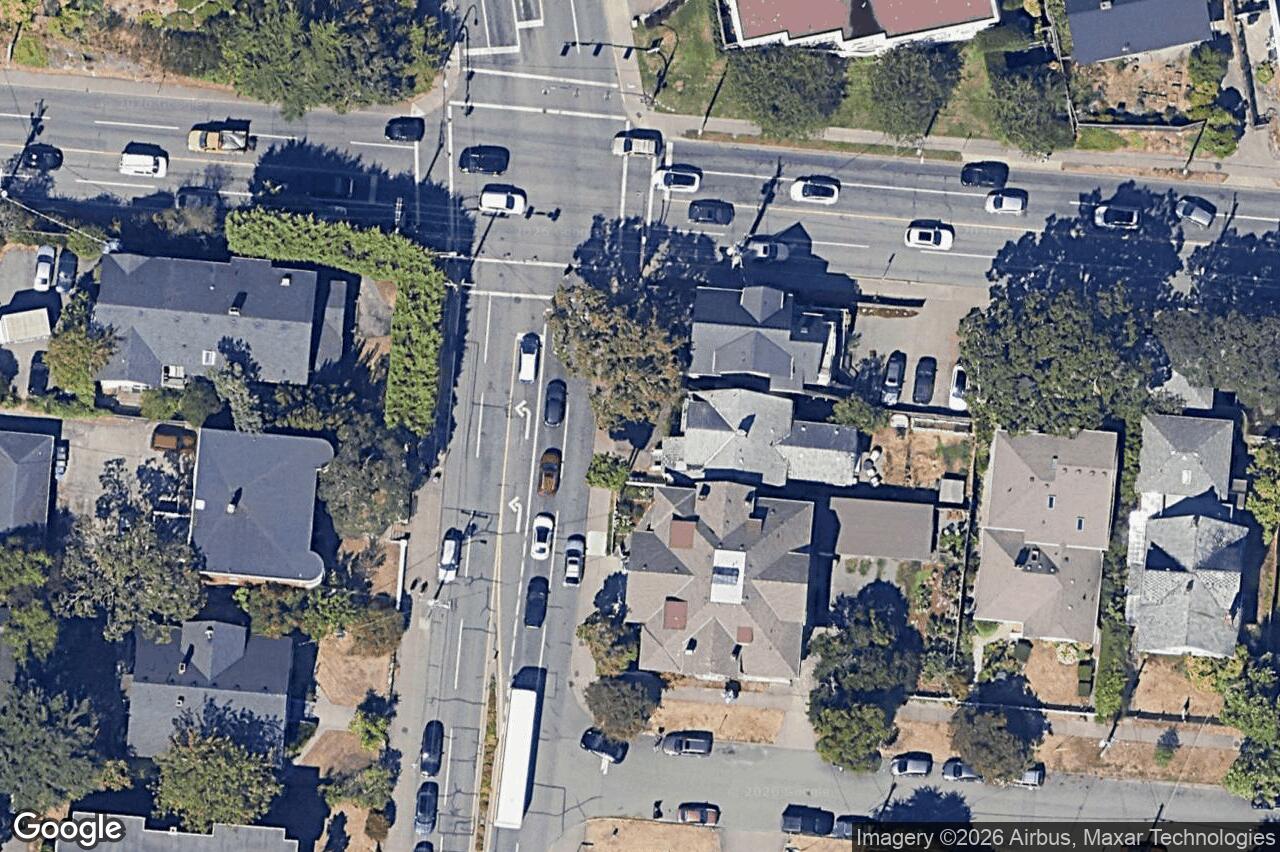 Aerial view of 2411 Quadra St, Victoria