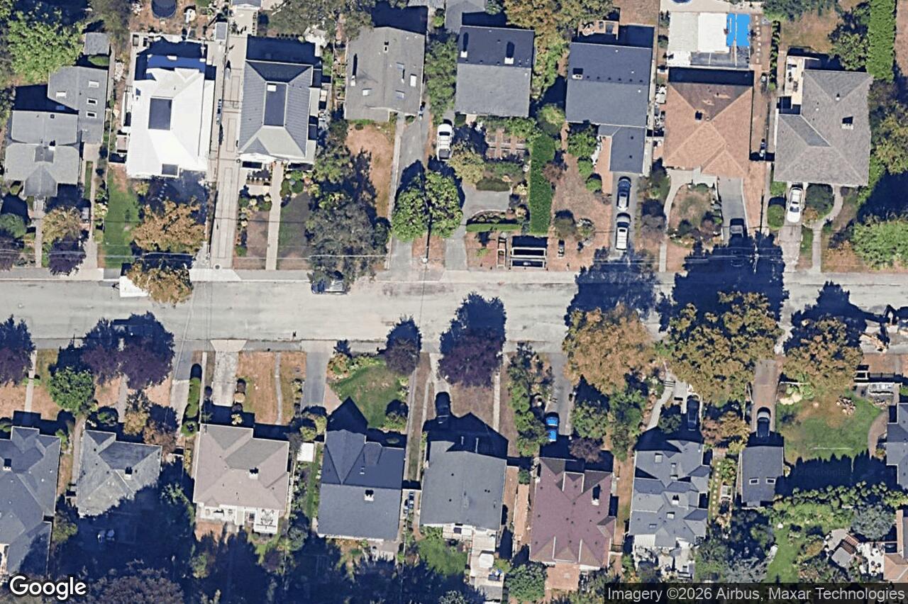 Aerial view of 2399 Dalhousie St, Oak Bay