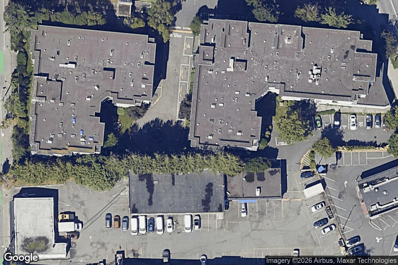 Aerial view of 401 – 689 Bay St, Victoria