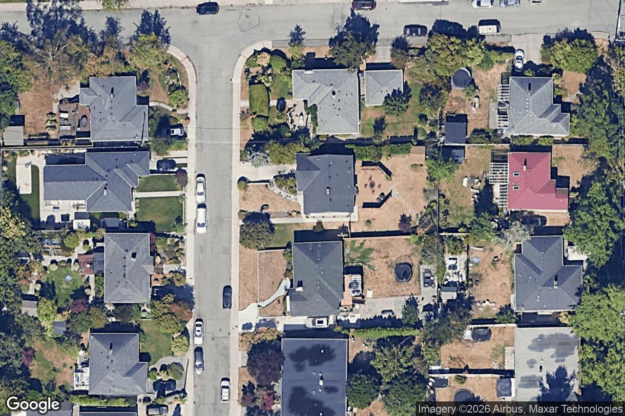 Aerial view of 2471 Dryfe St, Oak Bay