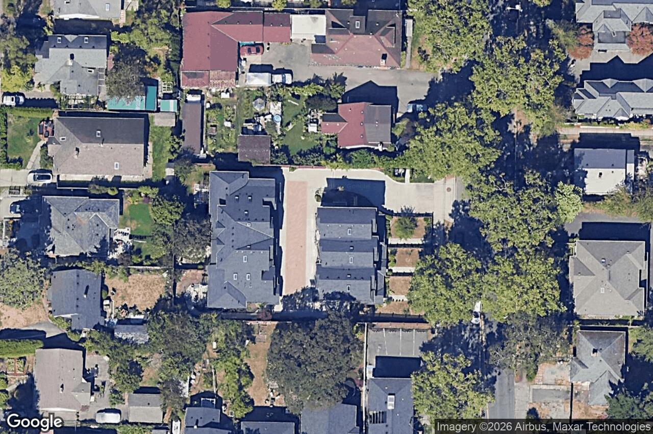 Aerial view of 4 – 2622 Shelbourne St, Victoria