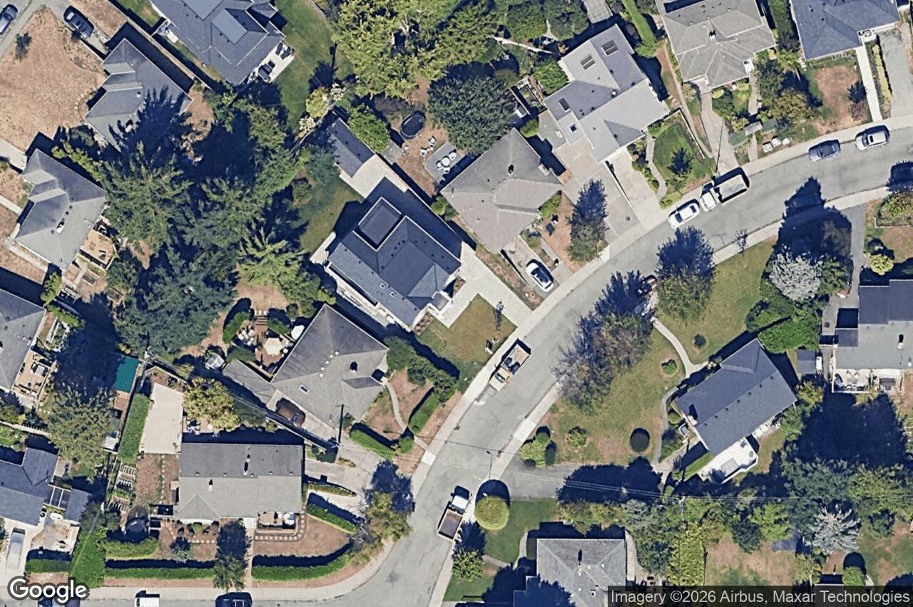 Aerial view of 2218 Kinross Ave, Oak Bay