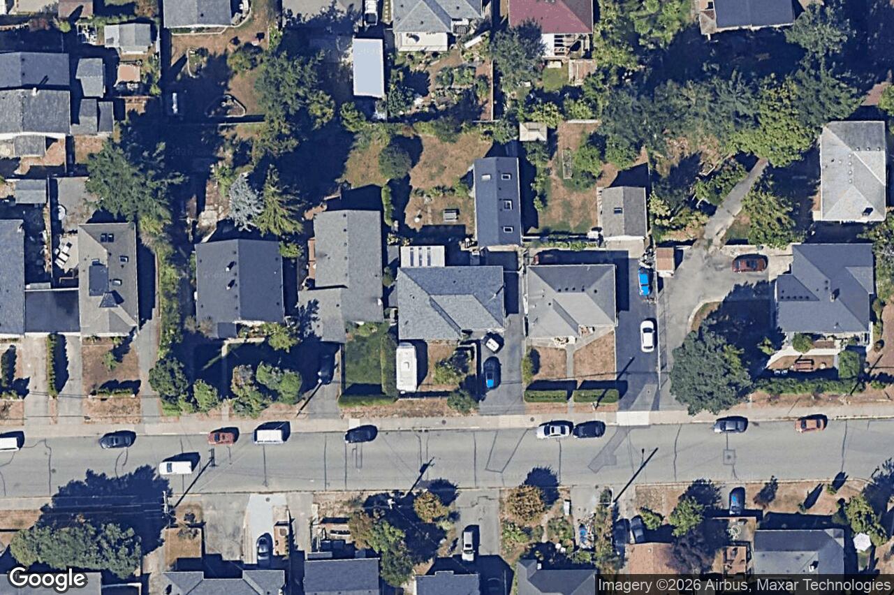 Aerial view of 816 Ellery St, Esquimalt