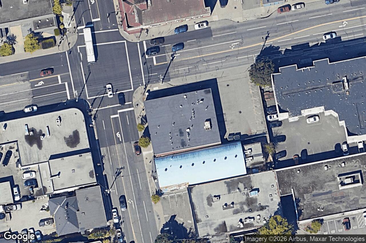 Aerial view of 1019 Hillside Ave, Victoria