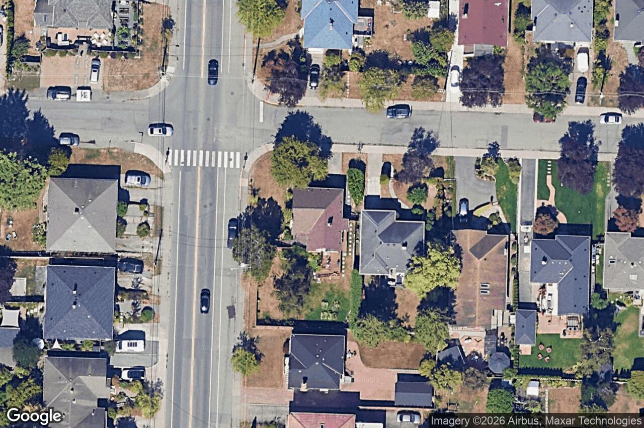 Aerial view of 2023 Carnarvon St, Oak Bay