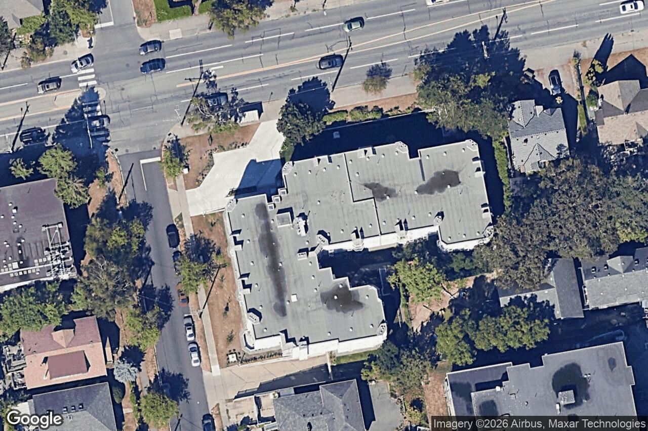 Aerial view of 302 – 1201 Hillside Ave, Victoria