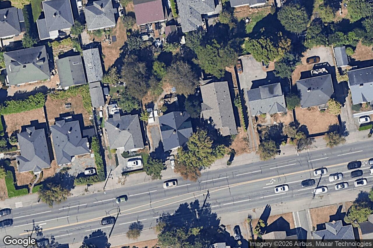 Aerial view of 1216 Hillside Ave, Victoria