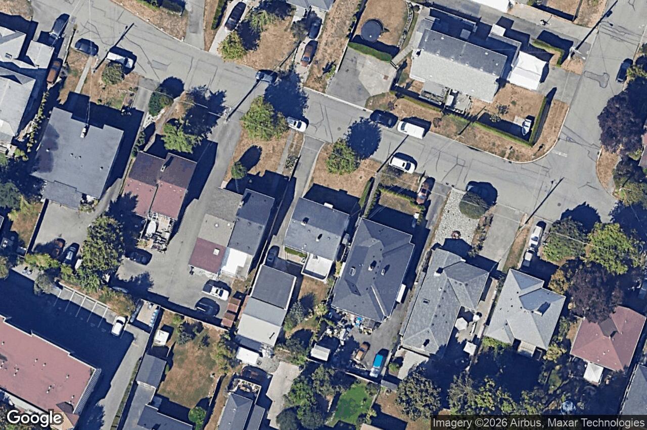 Aerial view of 935 Inskip St, Esquimalt