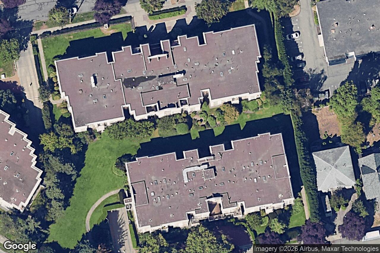 Aerial view of 211 – 545 Manchester Rd, Victoria